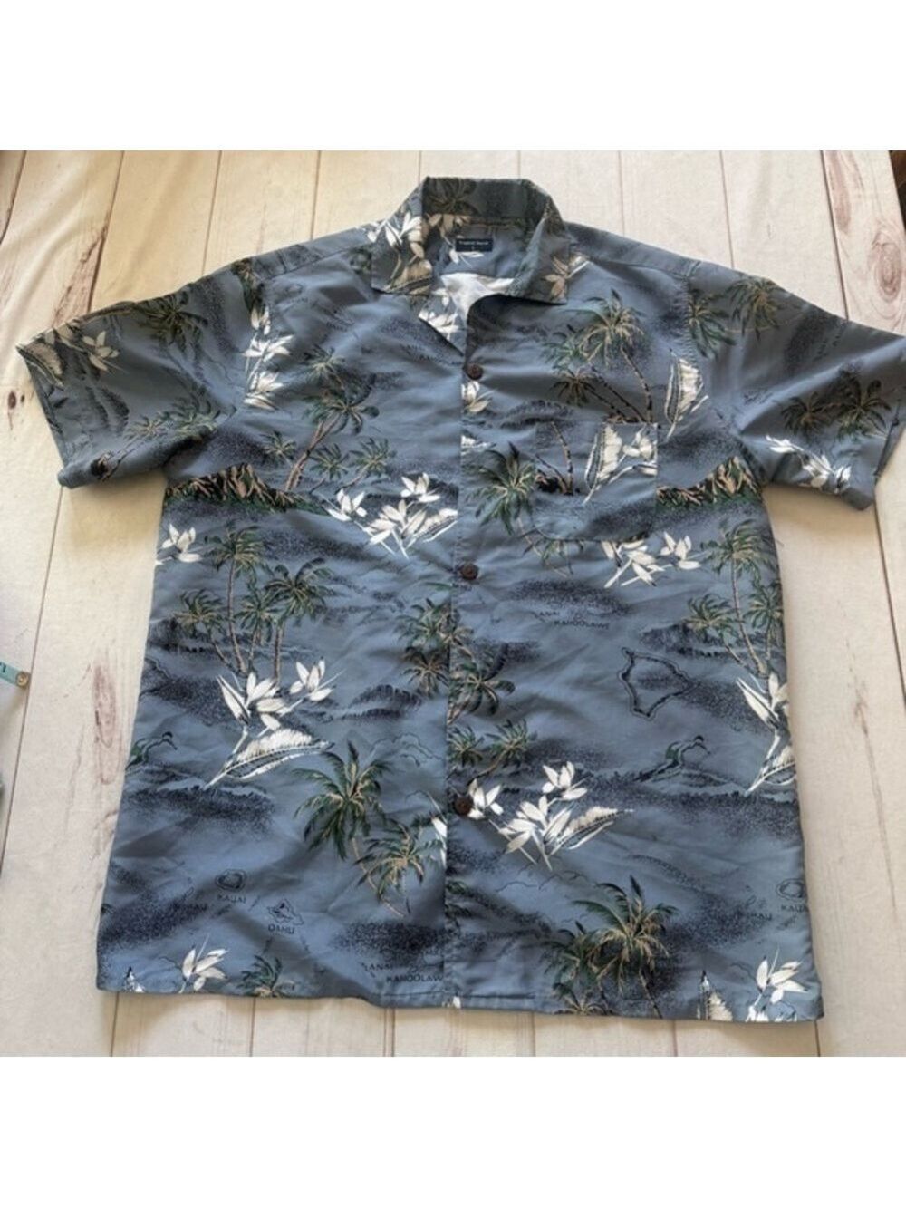 Tropical Storm Mens Hawaiian Islands Palm Trees Flowers Shirt L Resort wear Vaca